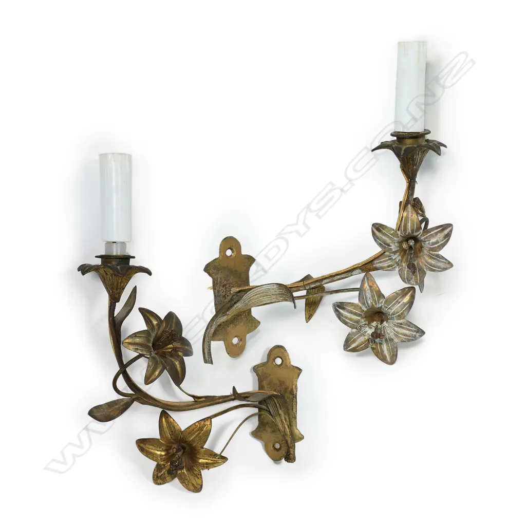 A pair of old French small gilt metal wall lights Image 1++