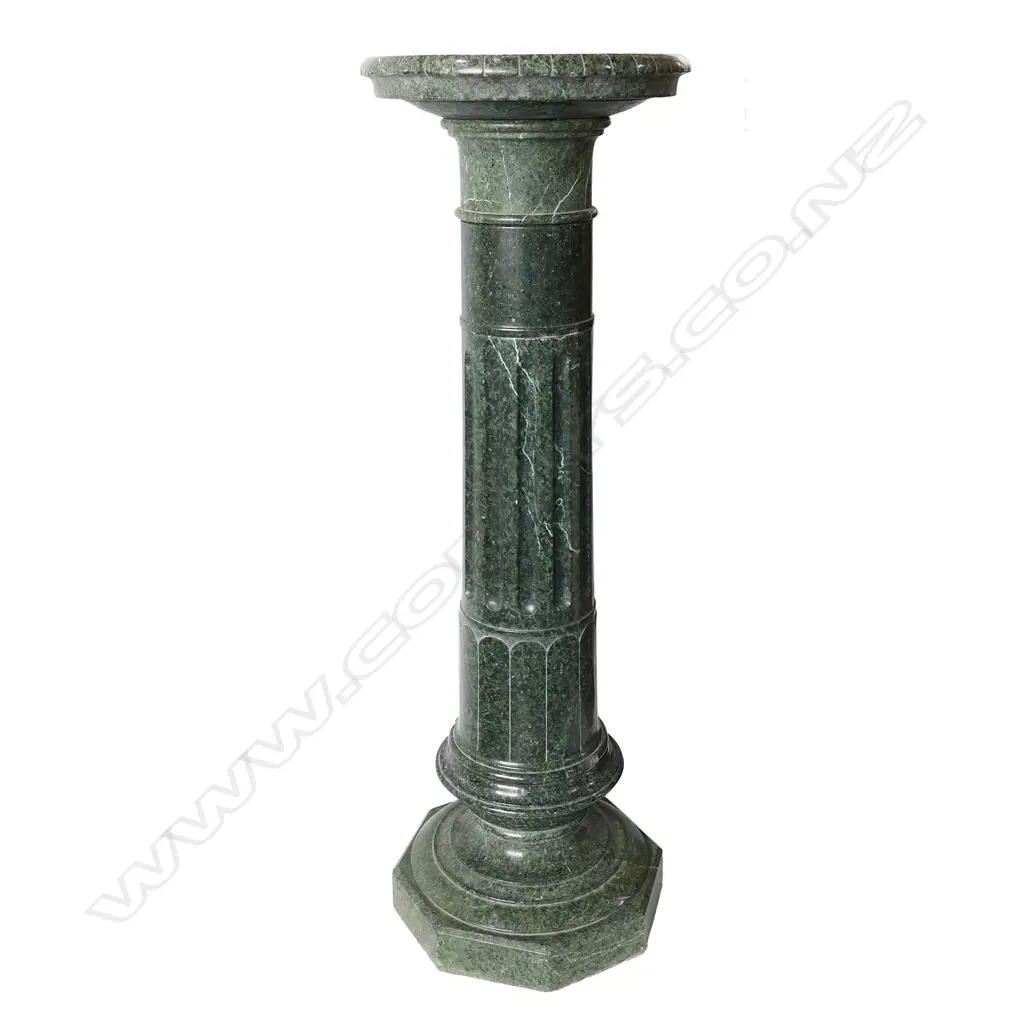 A late 19thC green marble torchiere column stand, Image 1++