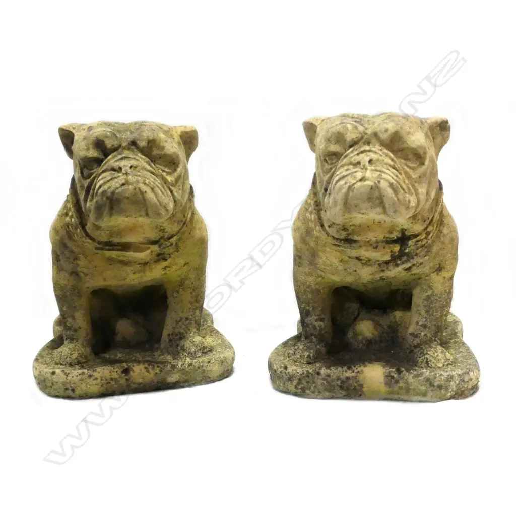 A pair of English Church stone bulldog sculptures Image 1++