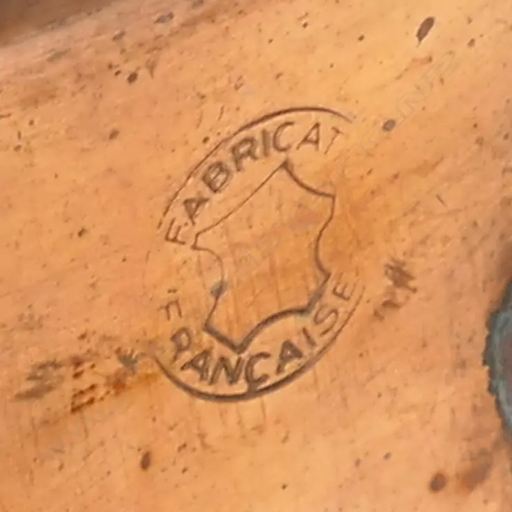 A vintage French copper lidded pot, Image 1++