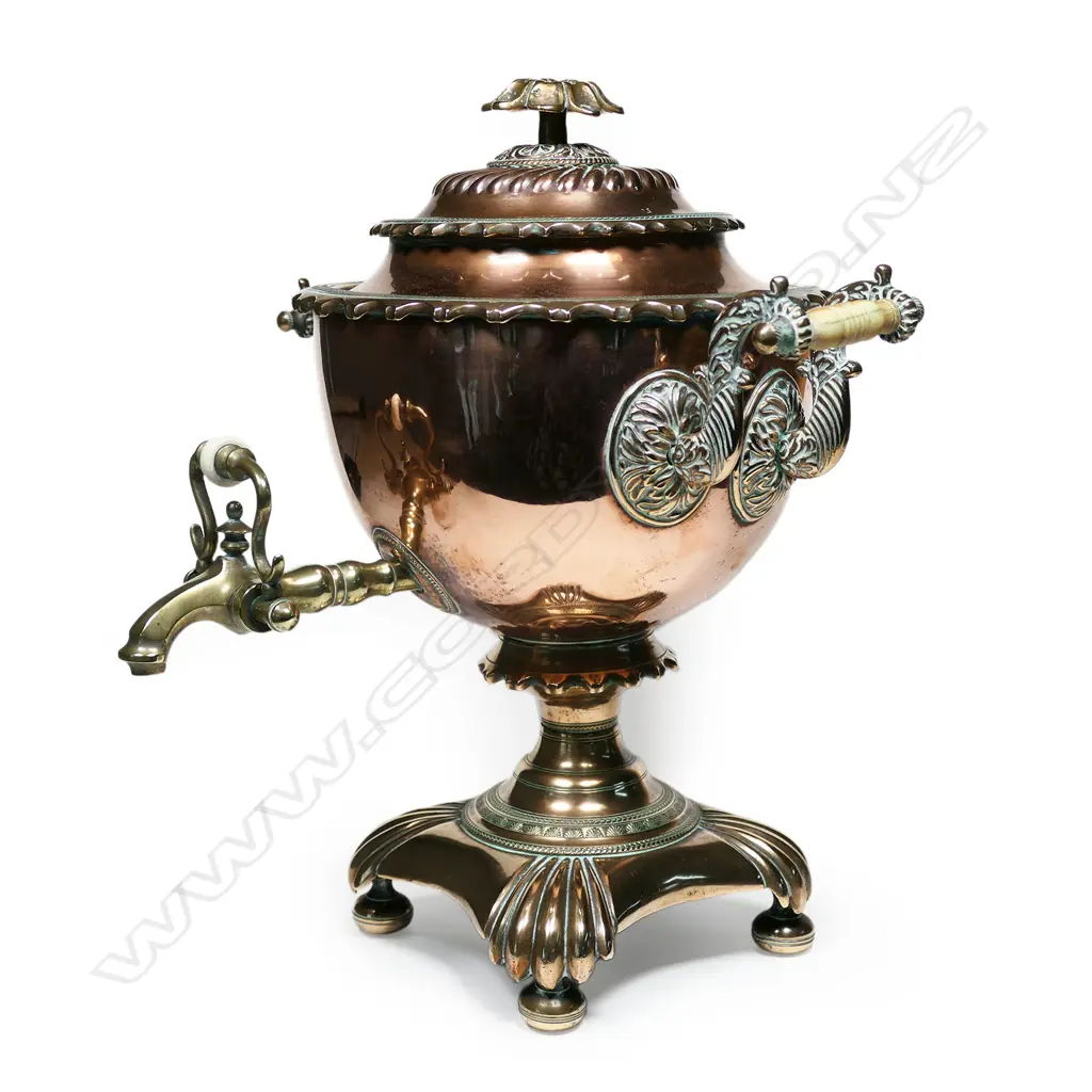 A Regency copper samovar, Image 1++