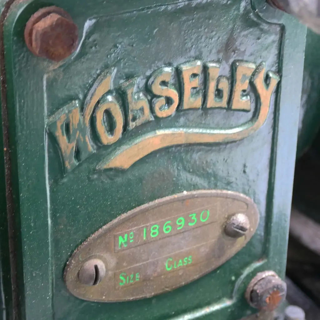 An English Wolseley stationary engine Image 1++