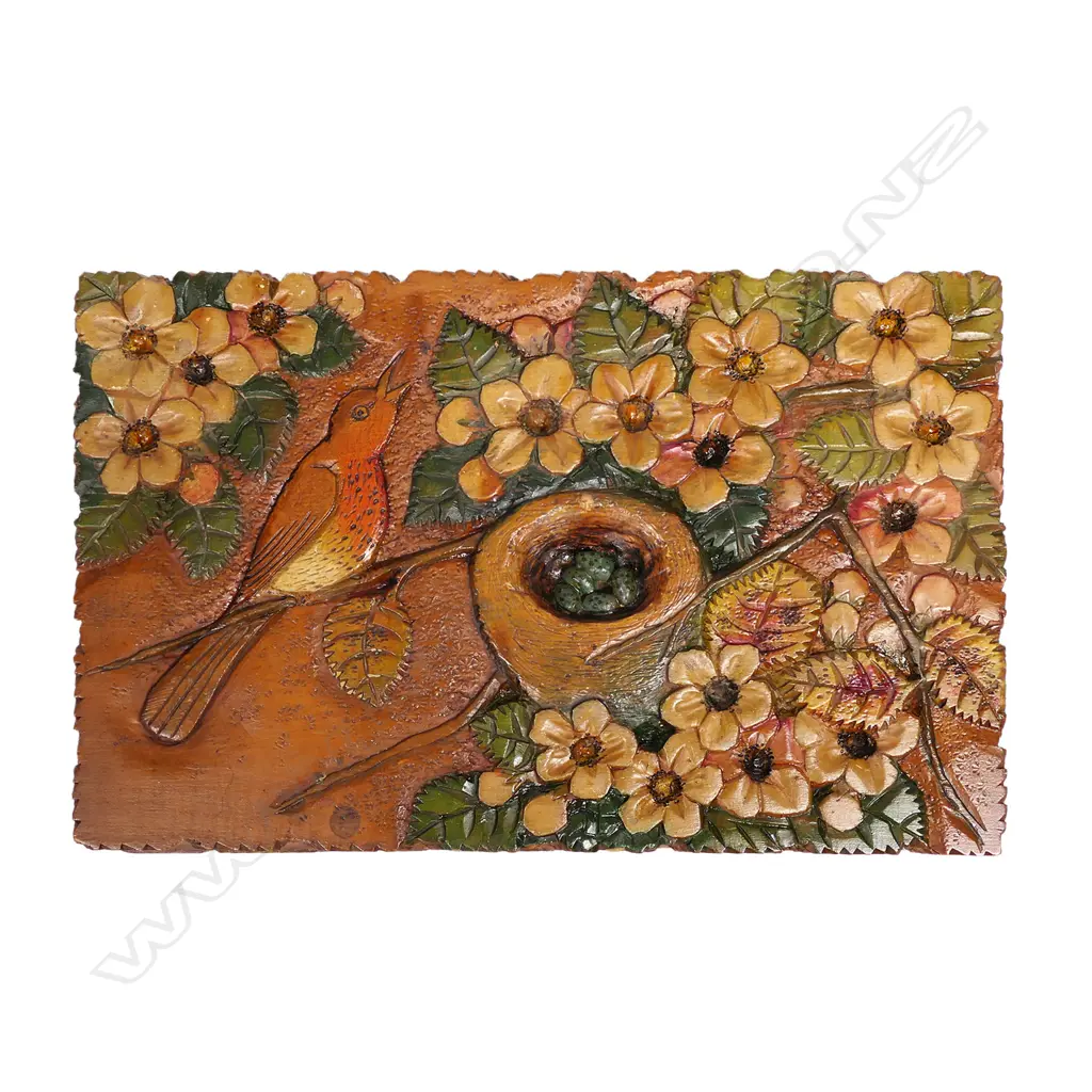 Jane Brenkley carved and painted wooden box Image 1++