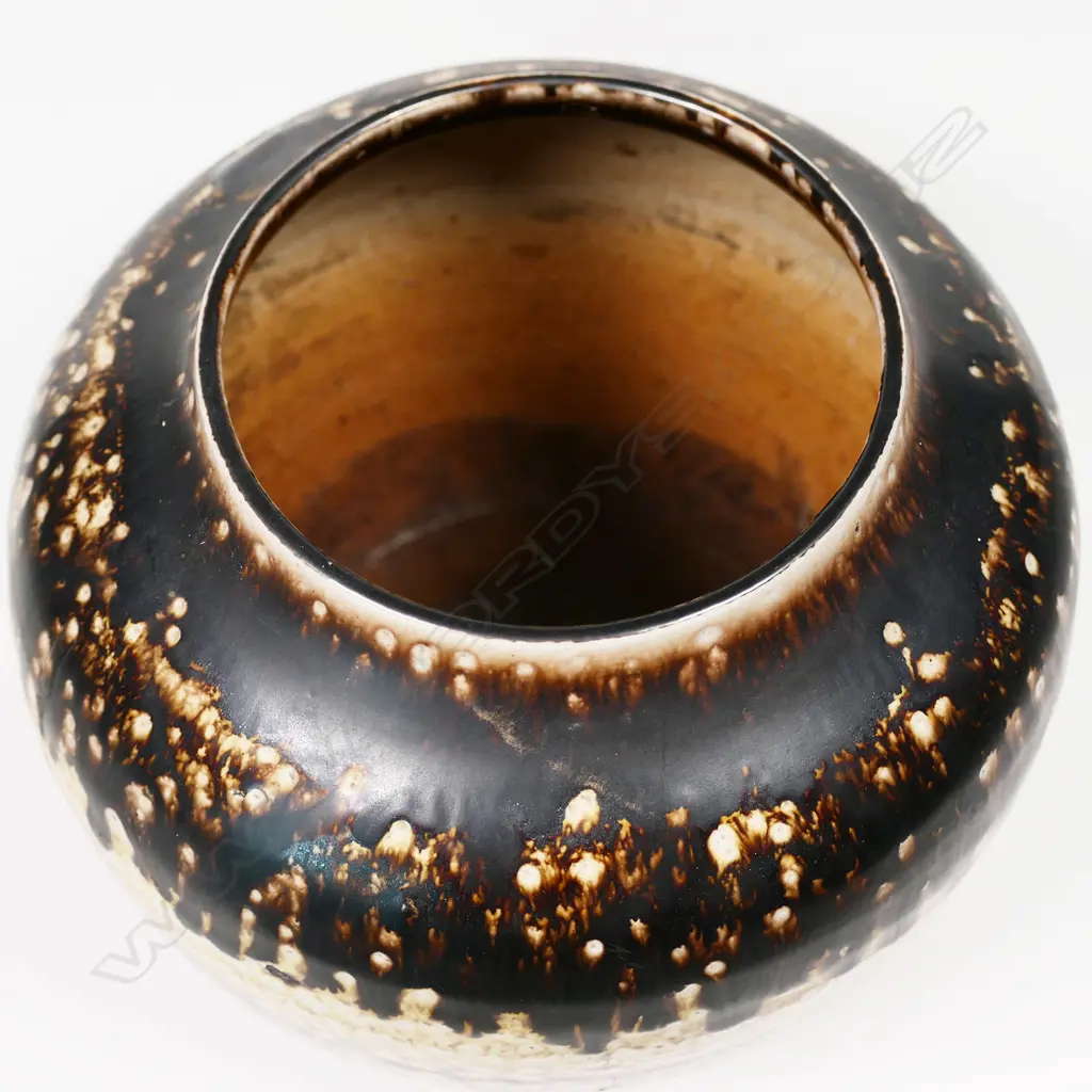 Peter Stichbury Crum Brickworks salt glazed vase Image 1++