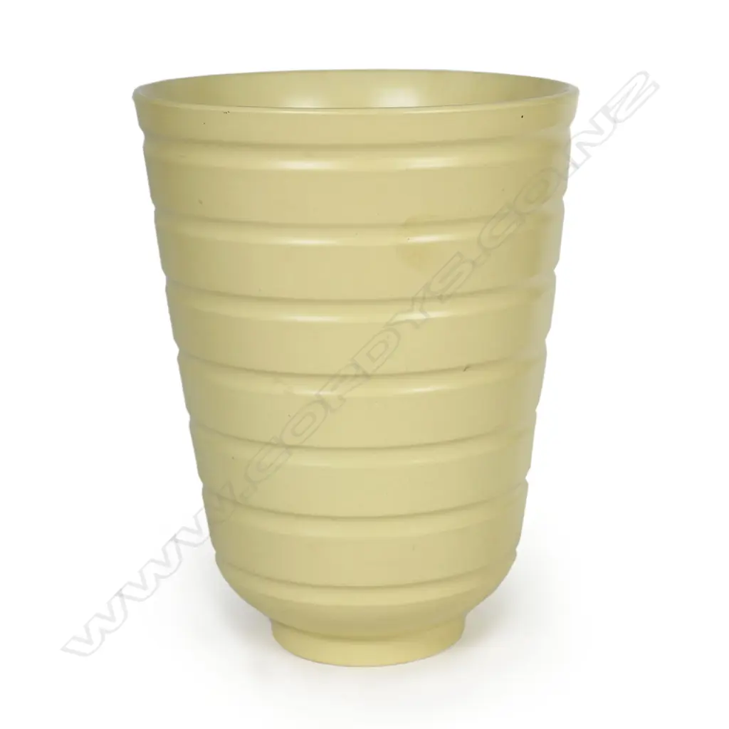 A Keith Murray for Wedgwood vase, Image 1++