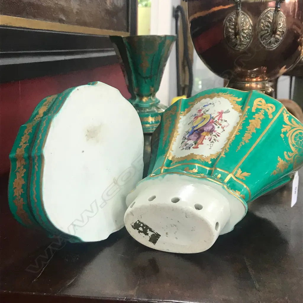 A pair of Louis XVI 18thC Sèvres green-ground ‘Vases Hollandois’, Image 1++