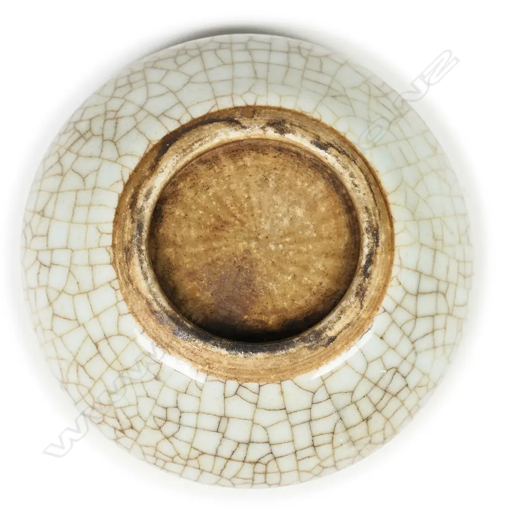 A Chinese crackle glaze porcelain brush washer dish, Image 1++