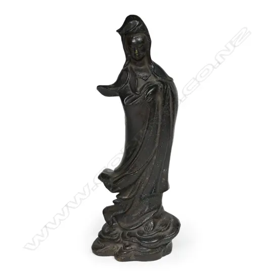 A Chinese bronze standing figure of Kuanyin,