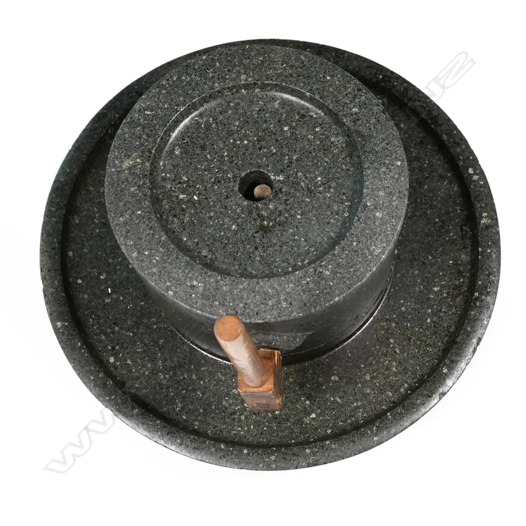 RARE SPECKLED GREEN GRANITE TEA MILL 抹茶砥石 CIRCA 1920 Image 1++