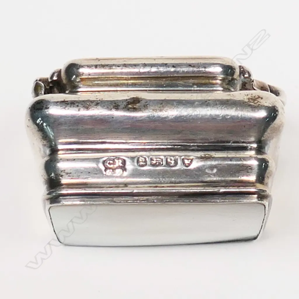 A William IV silver heavy gauge snuff box, London 1831 by Charles Reily & George Storer, Image 1++