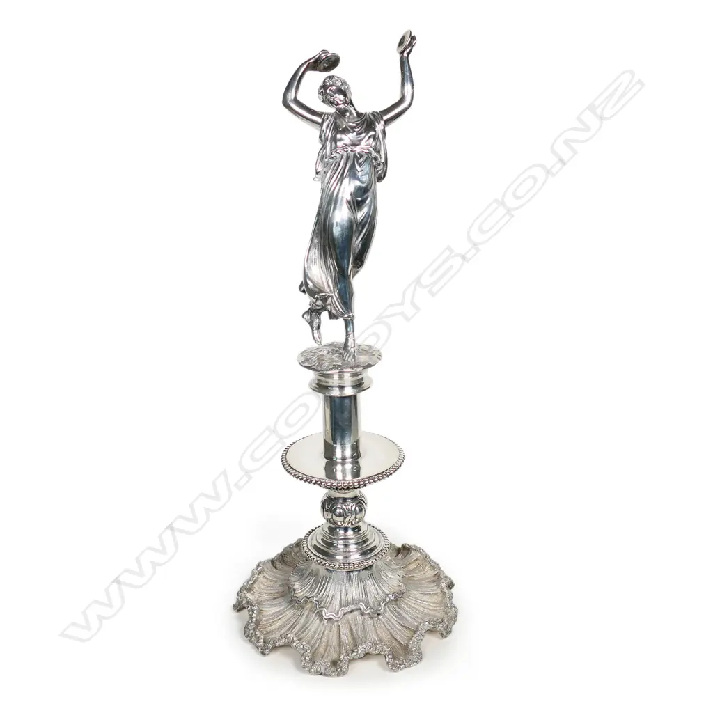 A Victorian silver plate centrepiece, Image 1++