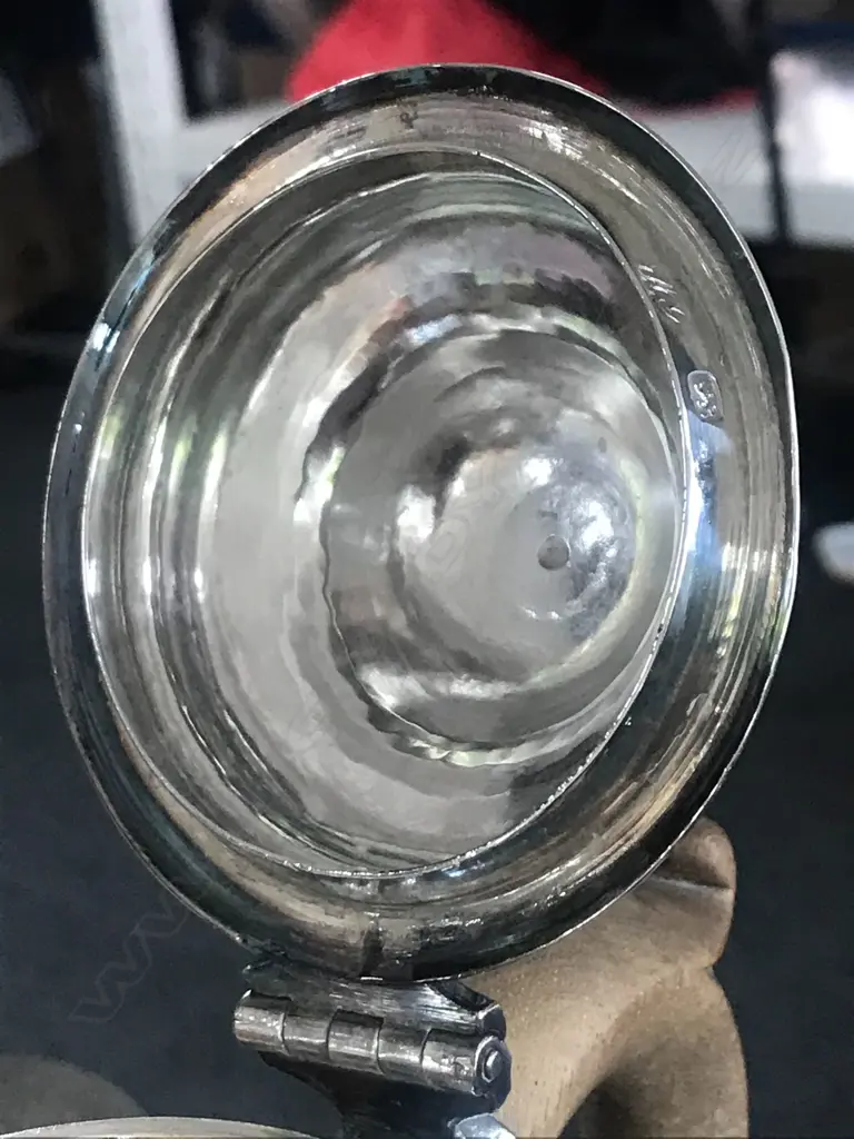 A George III silver coffee pot, London 1775 by William Grundy. 786gm., Image 1++