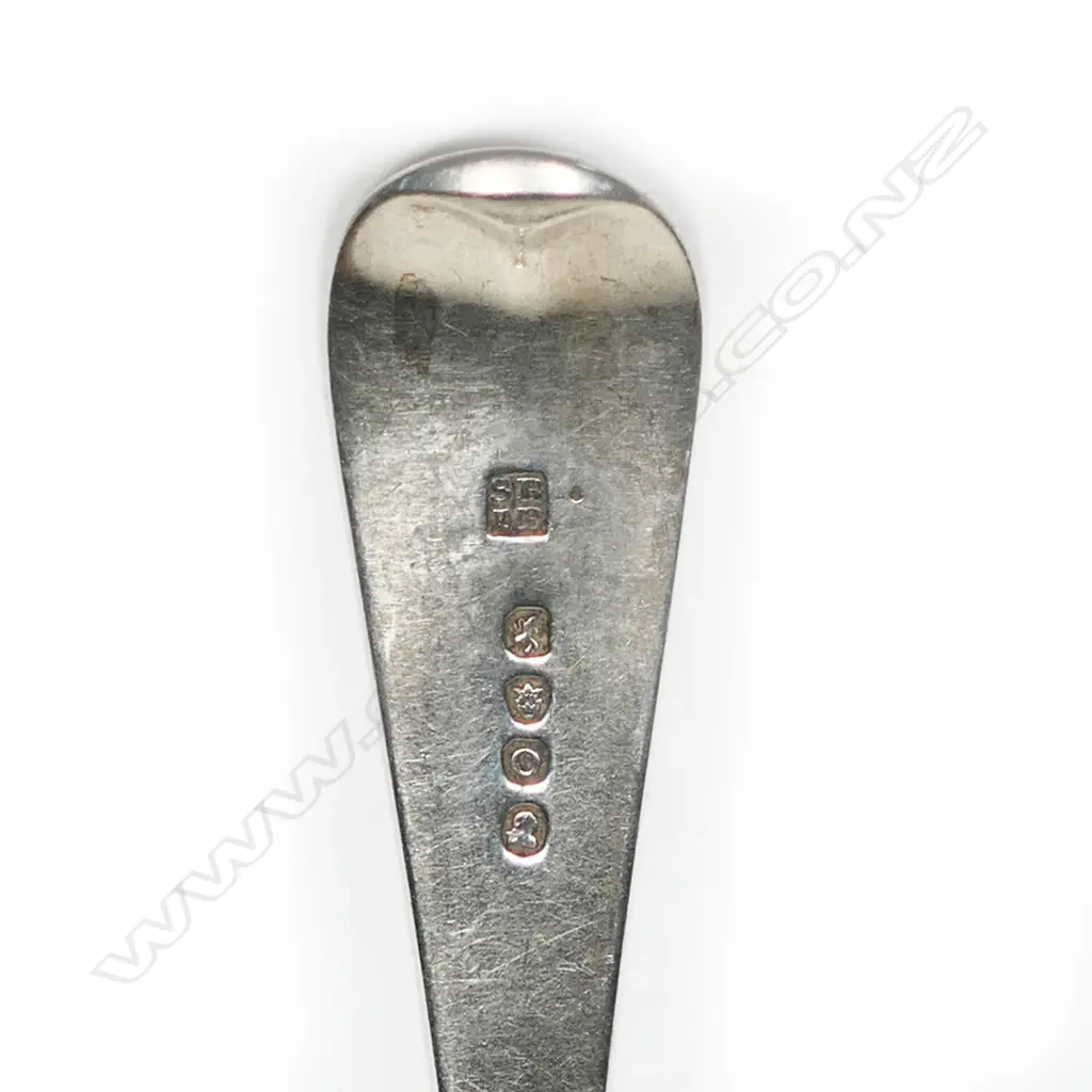 Three Georgian period Old English silver tablespoons, 184gm. Image 1++