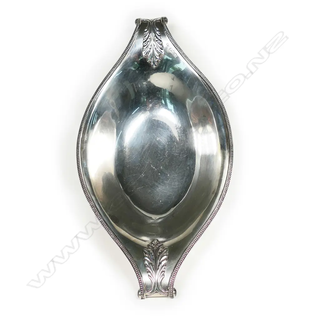 A Georgian Revival silver fruit dish, by Harrison Brothers & Howson (George Howson), Sheffield 1925. Image 1++