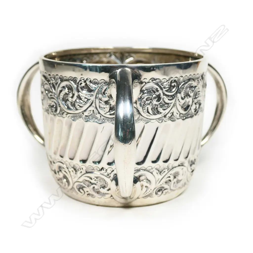 A Victorian silver tyg, by Charles Edwards, London 1895. 217gm. Image 1++