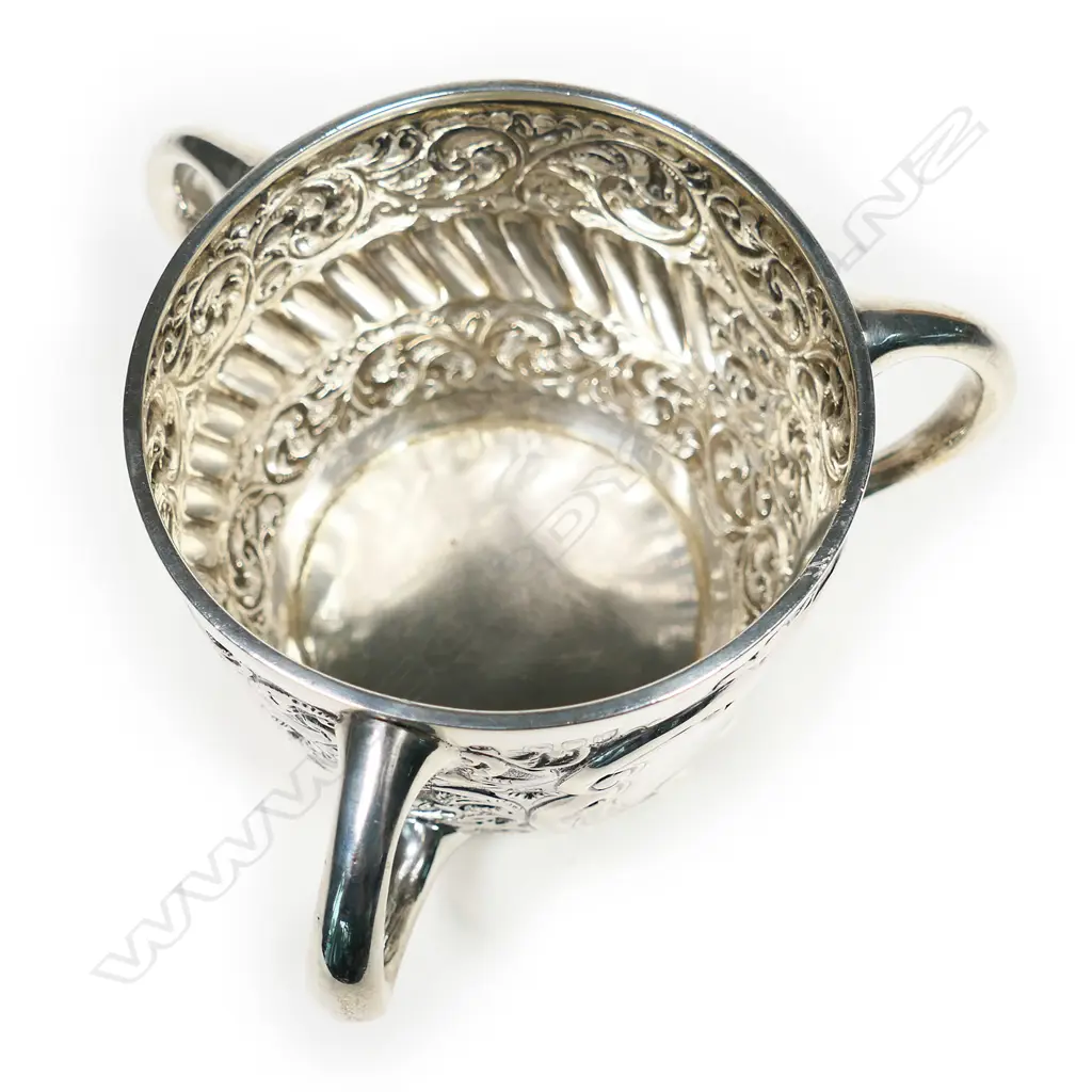 A Victorian silver tyg, by Charles Edwards, London 1895. 217gm. Image 1++