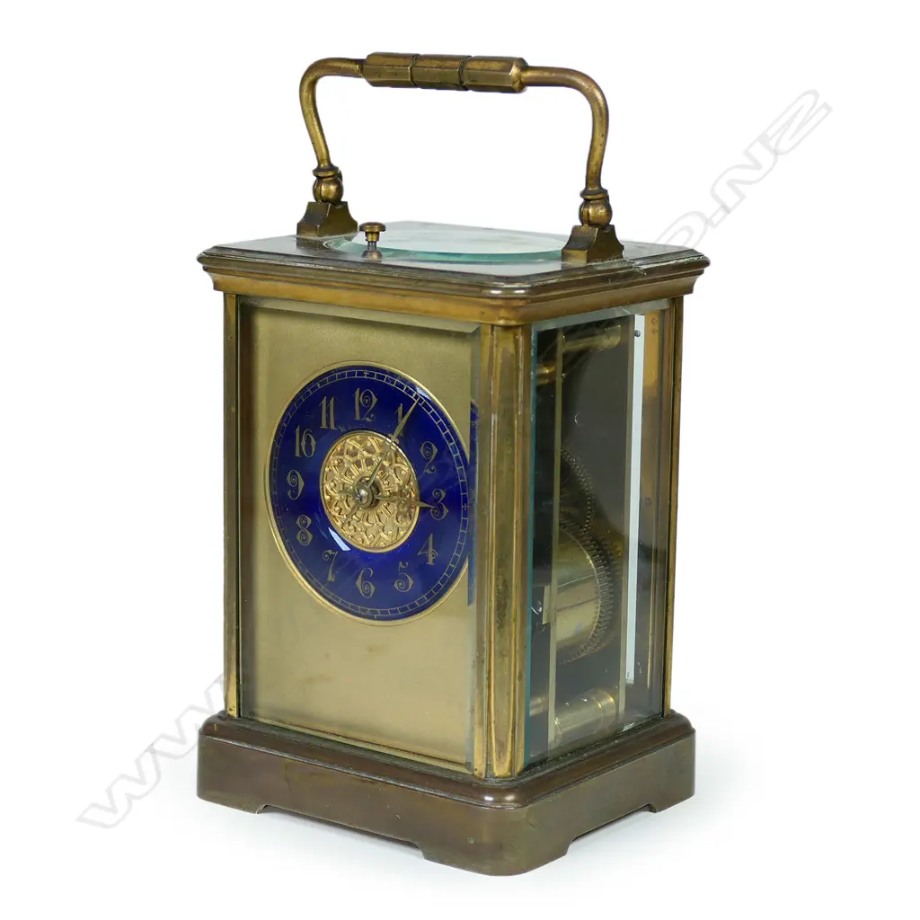 A 19thC French brass repeating carriage clock Image 1++