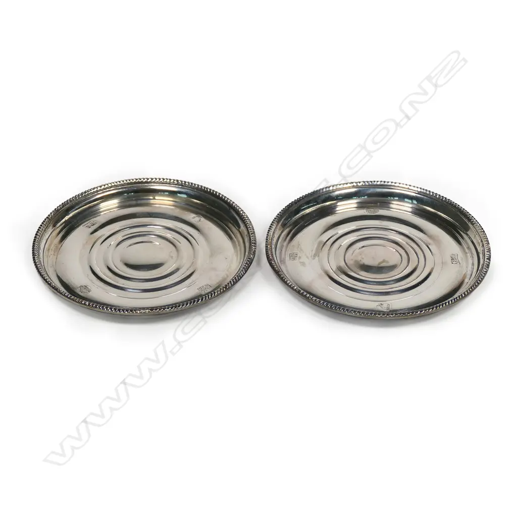 Fred Money pair of 1979 silver coasters in original box, Image 1++