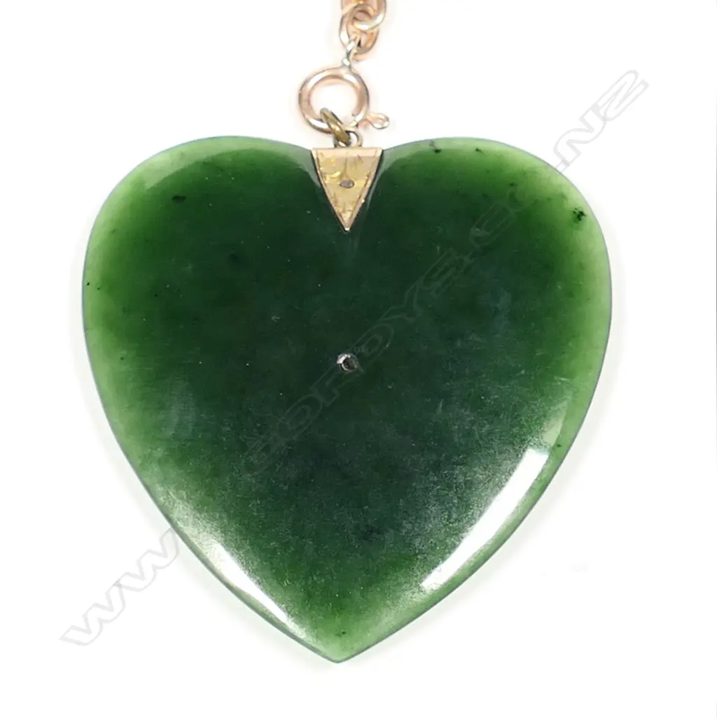 An impressive c.1900 9ct yellow gold and nephrite muff chain with nephrite and gold heart pendant, Image 1++