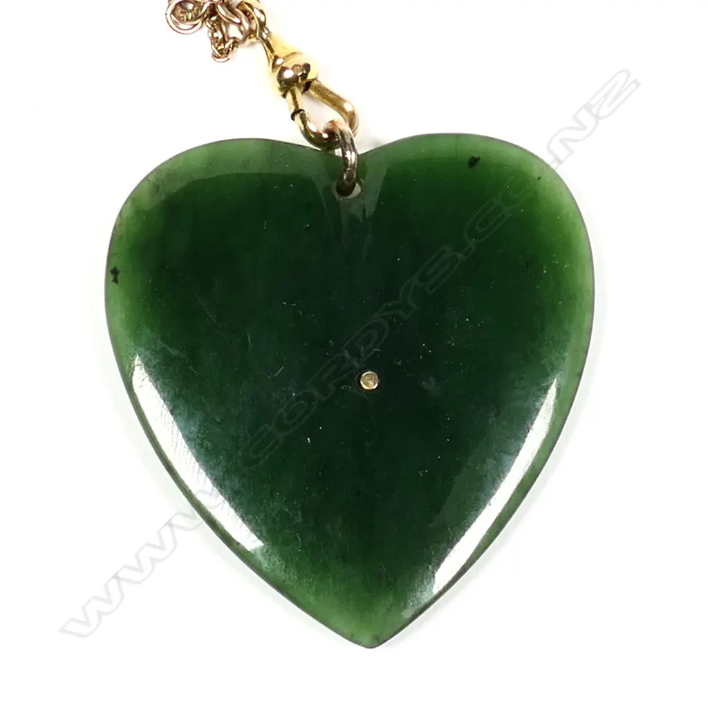 A c.1900 9ct rose gold muff chain with pounamu heart pendant, Image 1++
