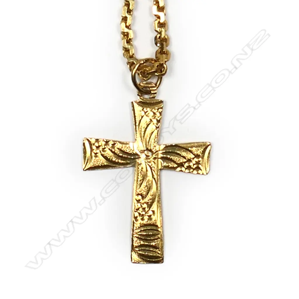 A 22ct yellow gold neck chain with cross pendant, Image 1++
