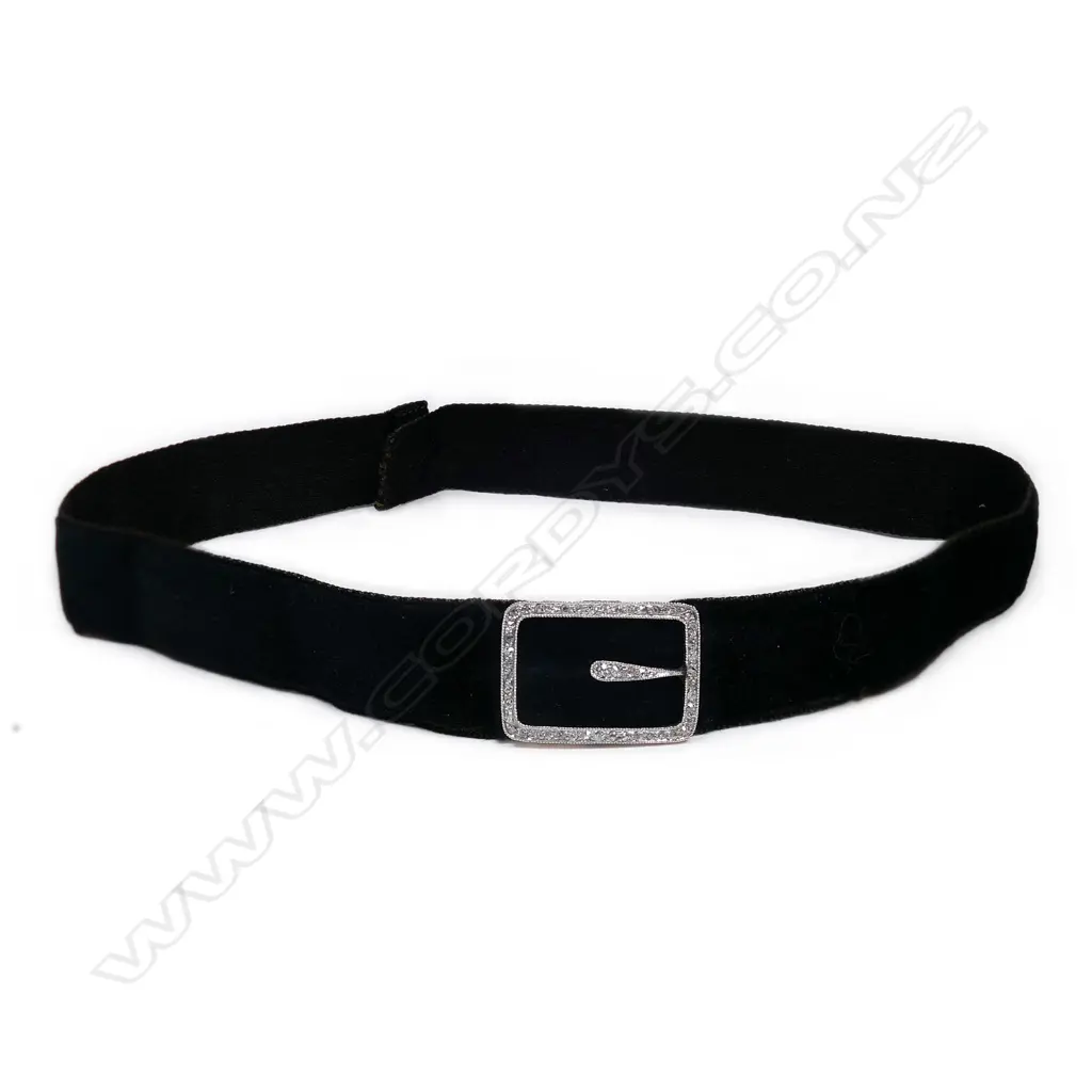 An 18ct gold, platinum and diamond set buckle, Image 1++