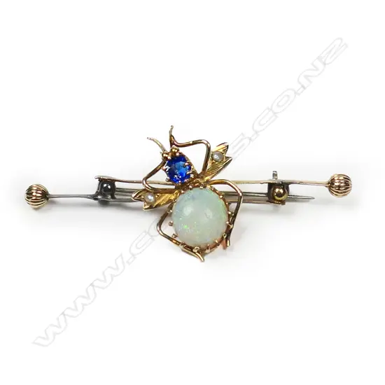 An Edwardian 9ct yellow gold insect brooch