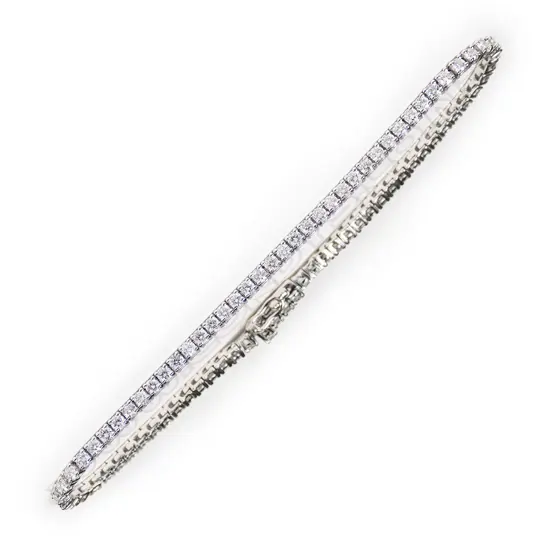An 18ct white gold and diamond tennis bracelet