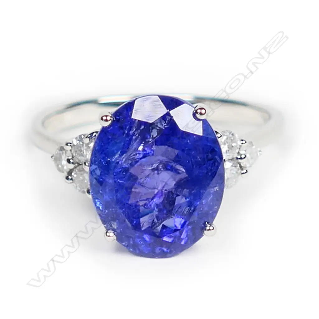 A 14ct white gold, tanzanite and diamond ring, Image 1++