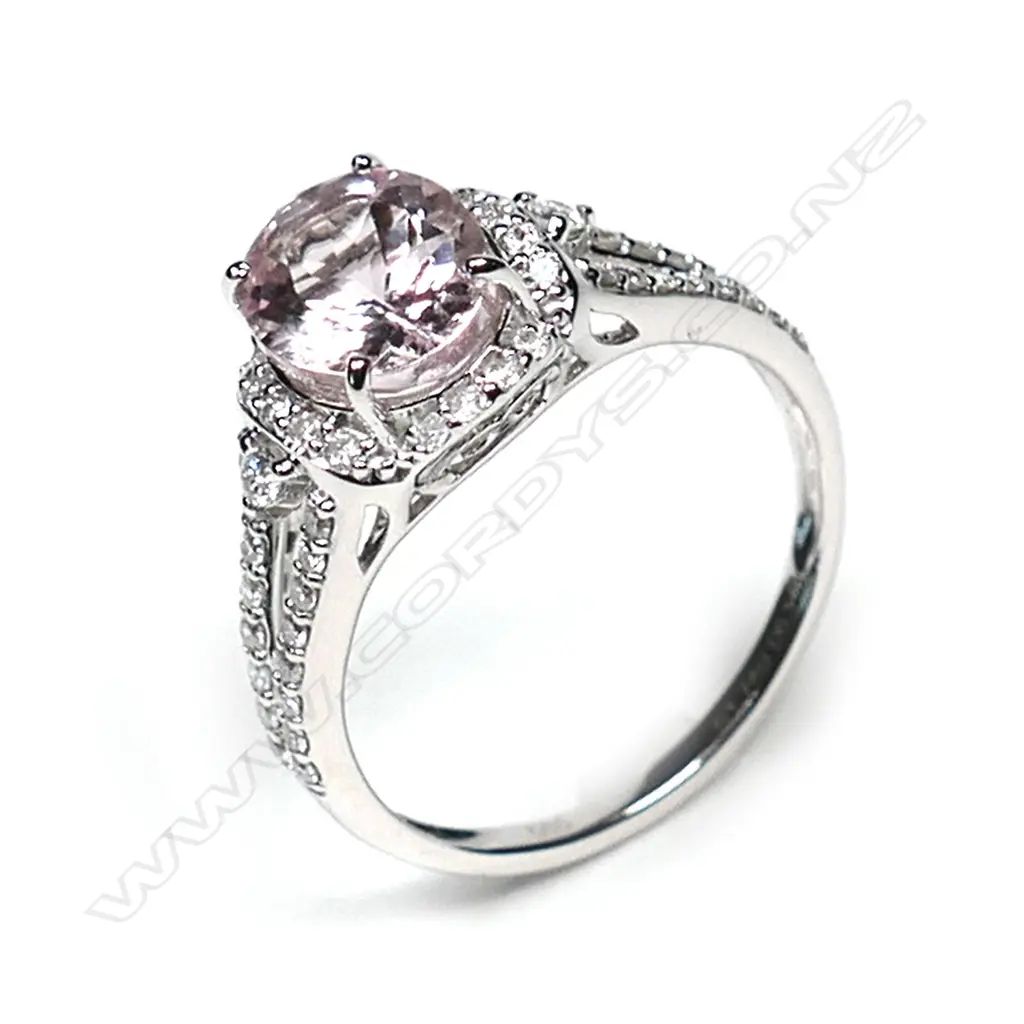A 14ct white gold morganite and diamond vintage style halo ring, Image 1++