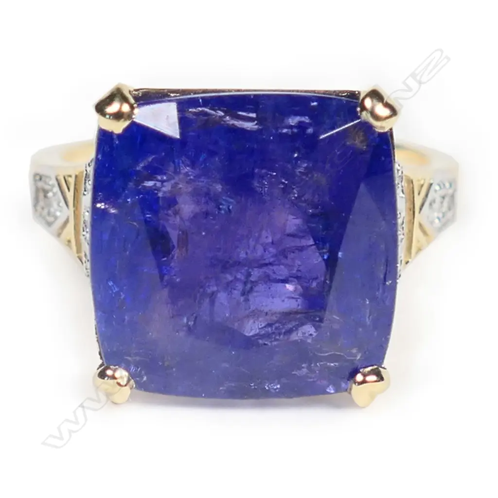 A 14ct gold, tanzanite and diamond cocktail ring, Image 1++
