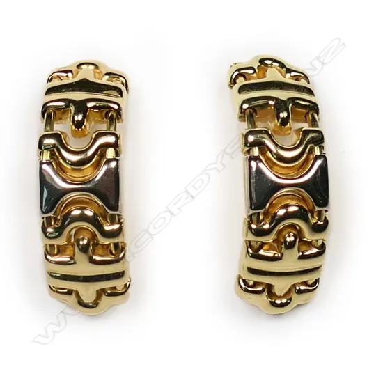 A pair of 18ct gold earrings in the style of Bulgari 'Parentesi',