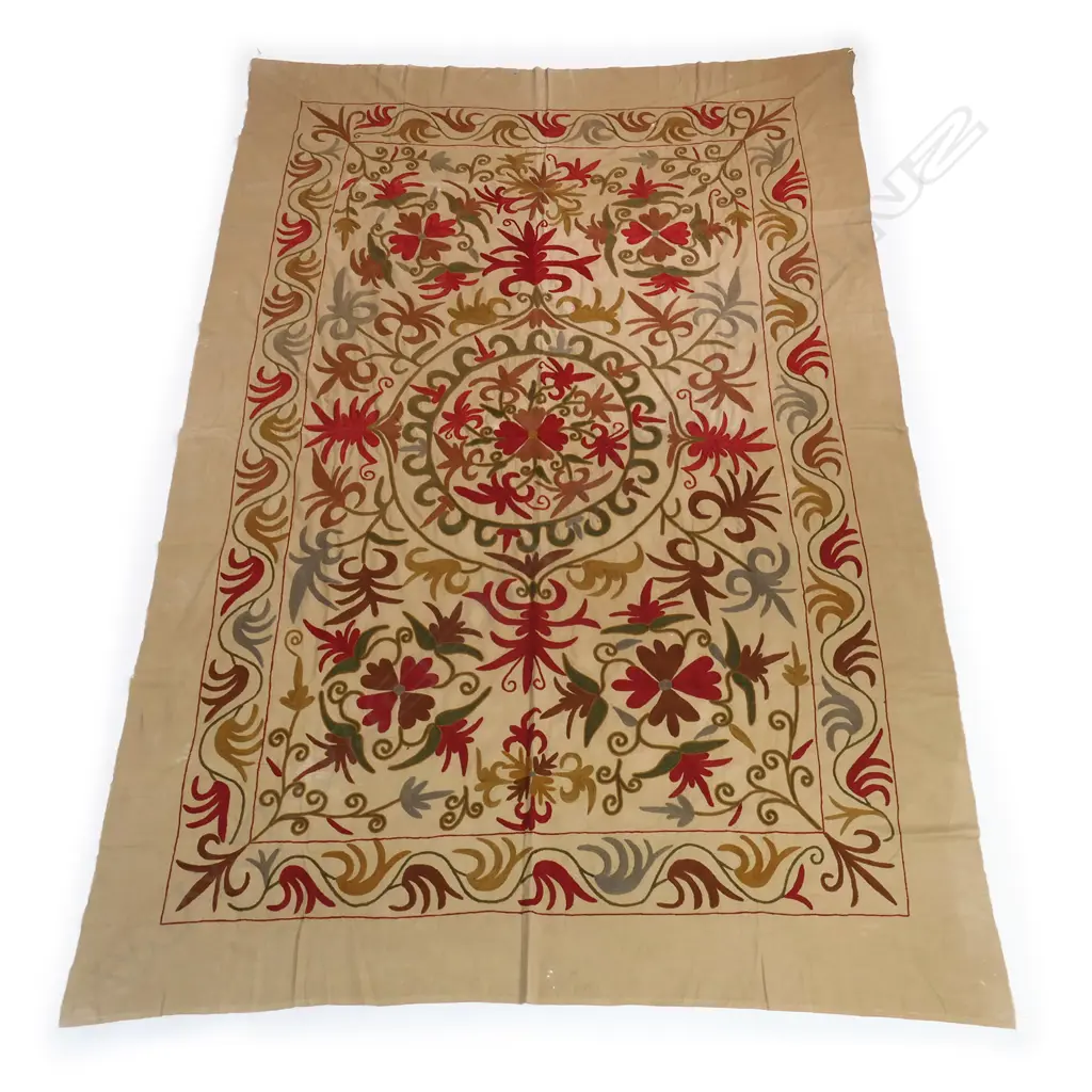 A Decorative Suzani Textile 280 x 180cm Image 1++