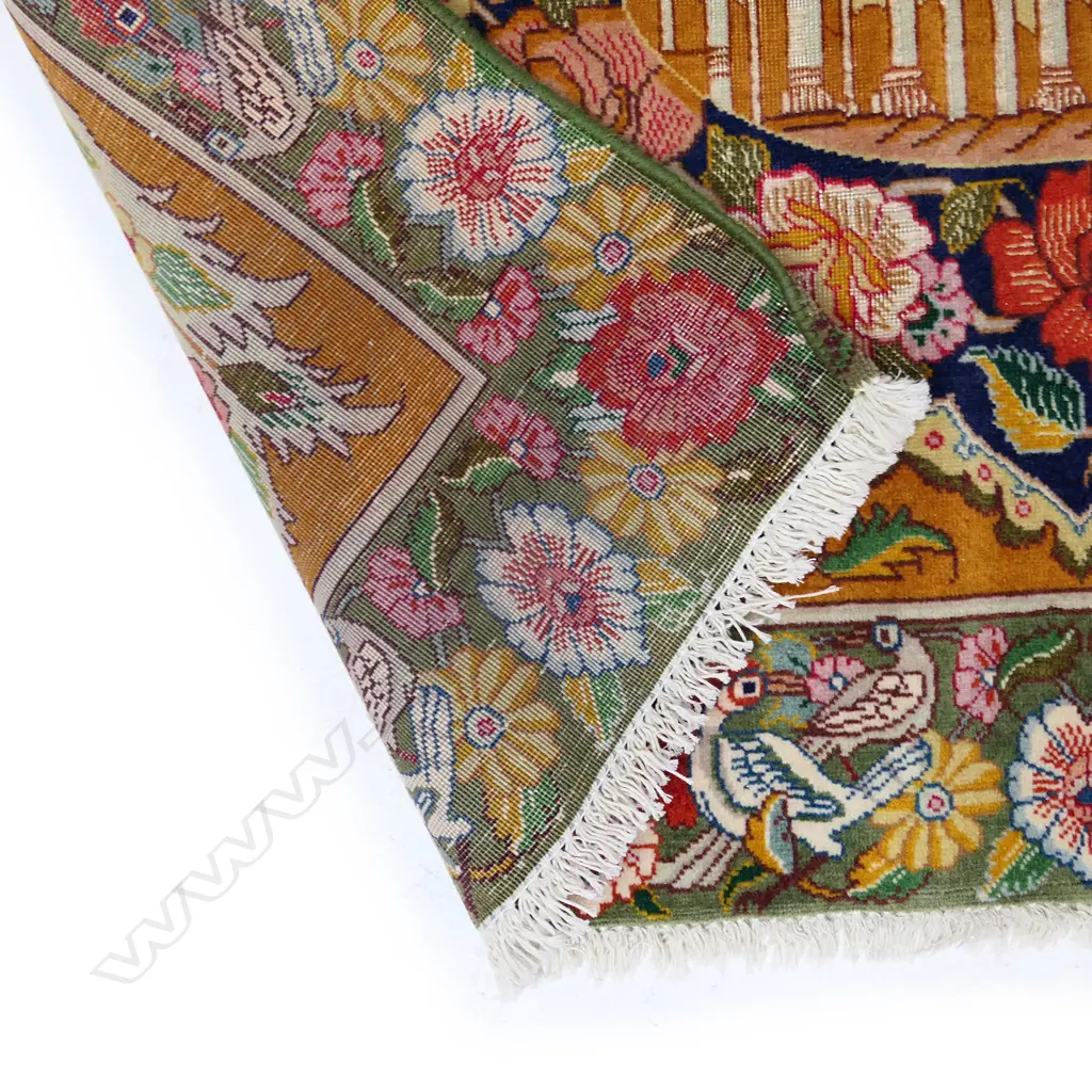 An Iranian Tabriz pictorial rug, 100 x 75cm, Image 1++