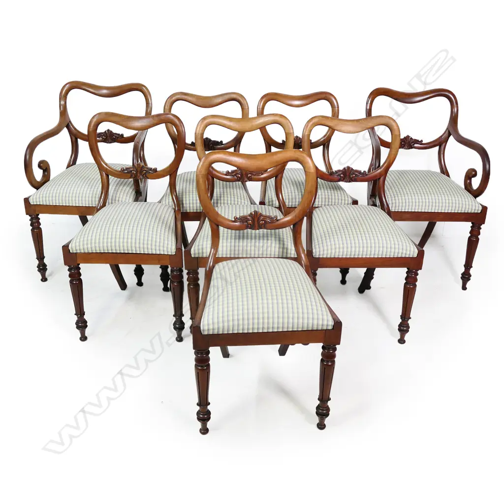 A set of six William IV mahogany buckle back dining chairs, Image 1++