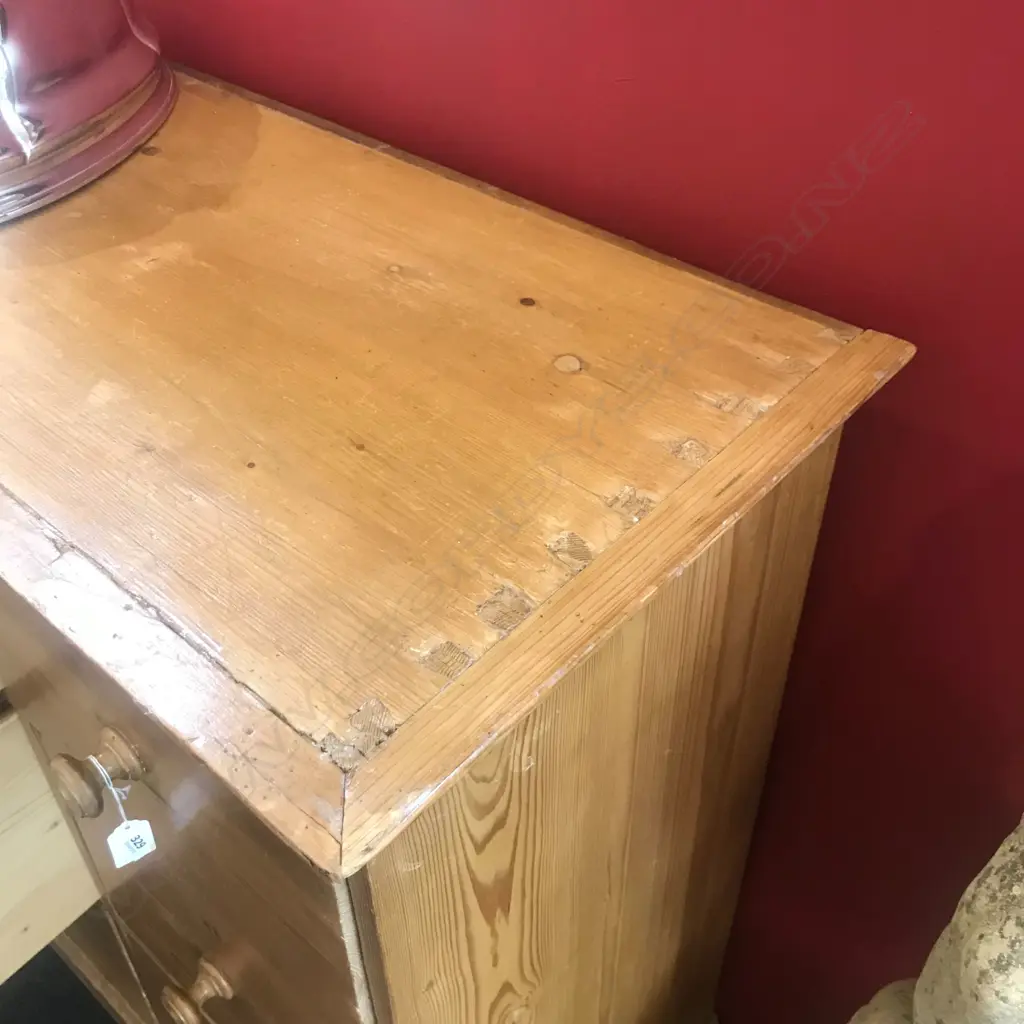 A grandly proportioned, pine multi drawer housekeeper’s chest of twelve drawers, Image 1++