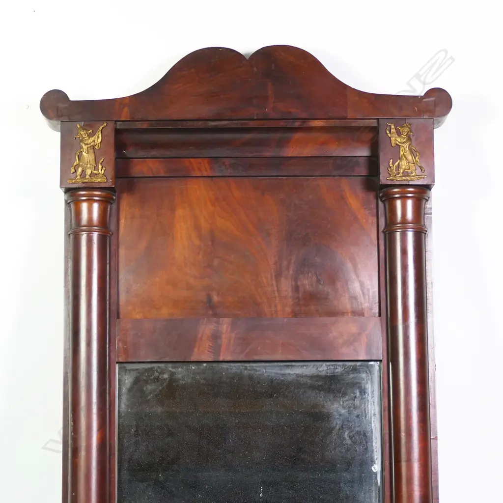 A Regency mahogany mirror, Image 1++