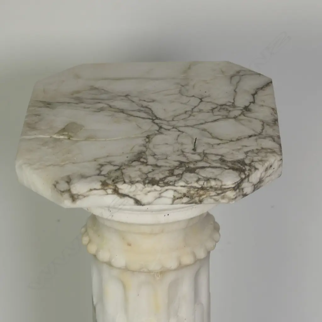 An elegant marble baluster form column, Image 1++