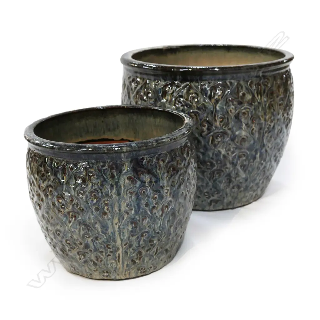 Two pottery garden pots, Image 1++