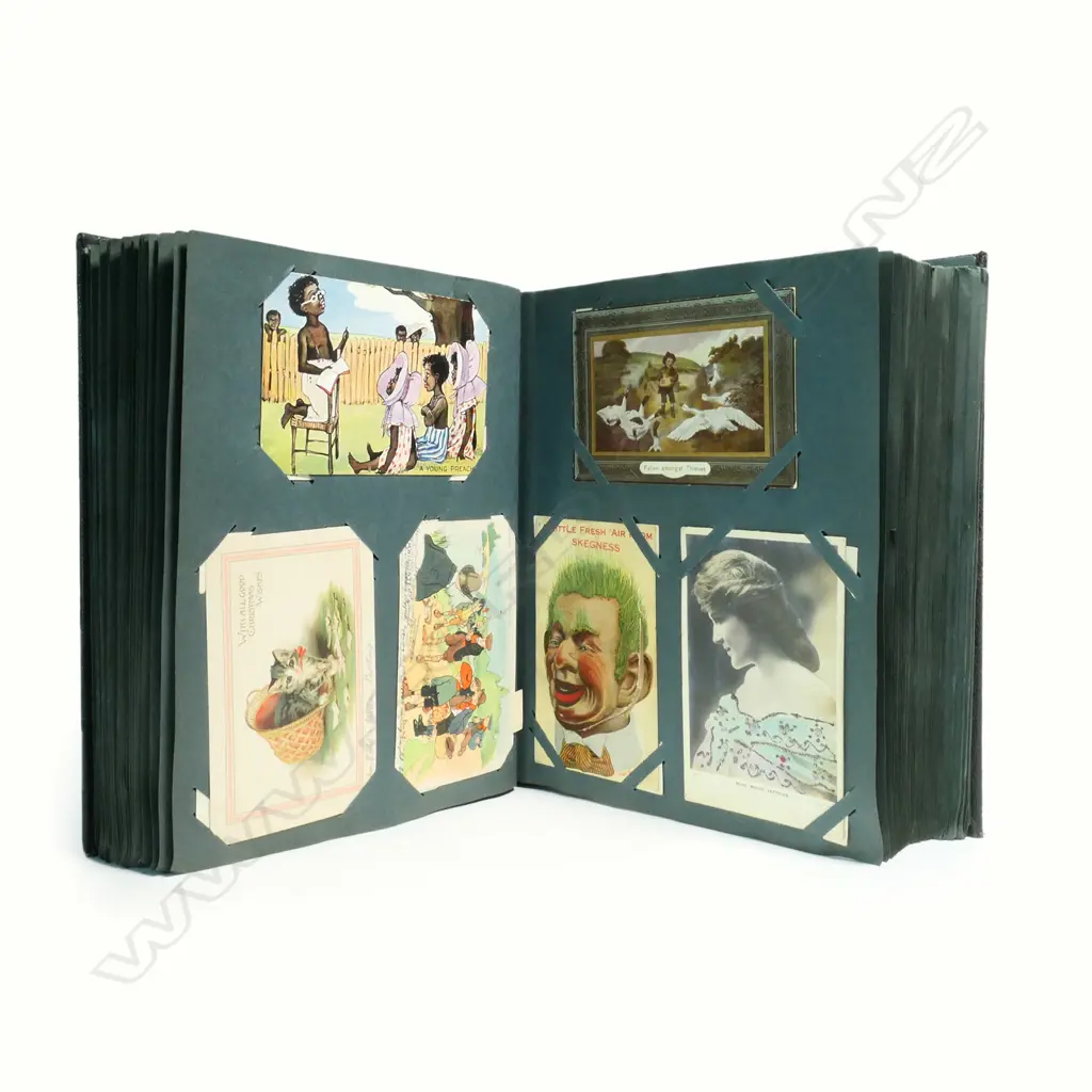 A vintage postcard album, Image 1++