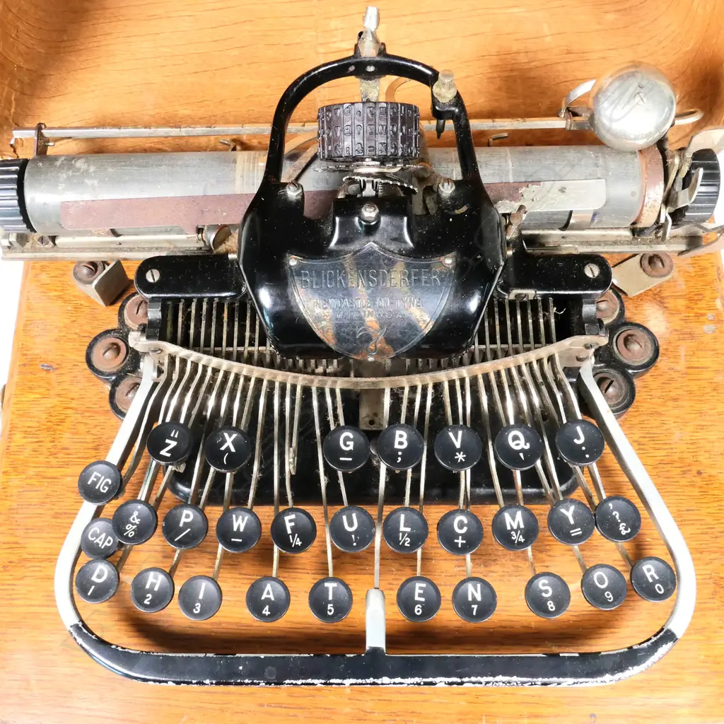 A late 19thC American Blickensderfer No.7 typewriter, Image 1++