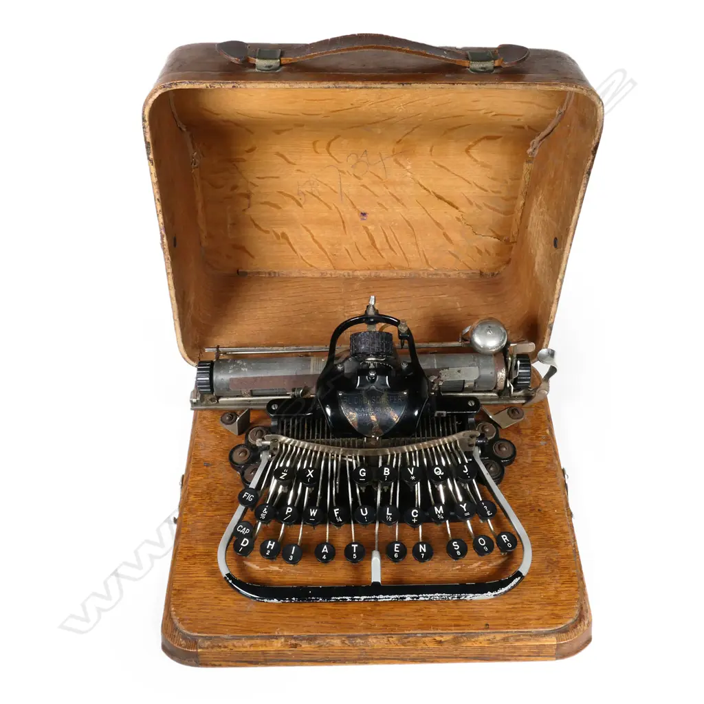 A late 19thC American Blickensderfer No.7 typewriter, Image 1++