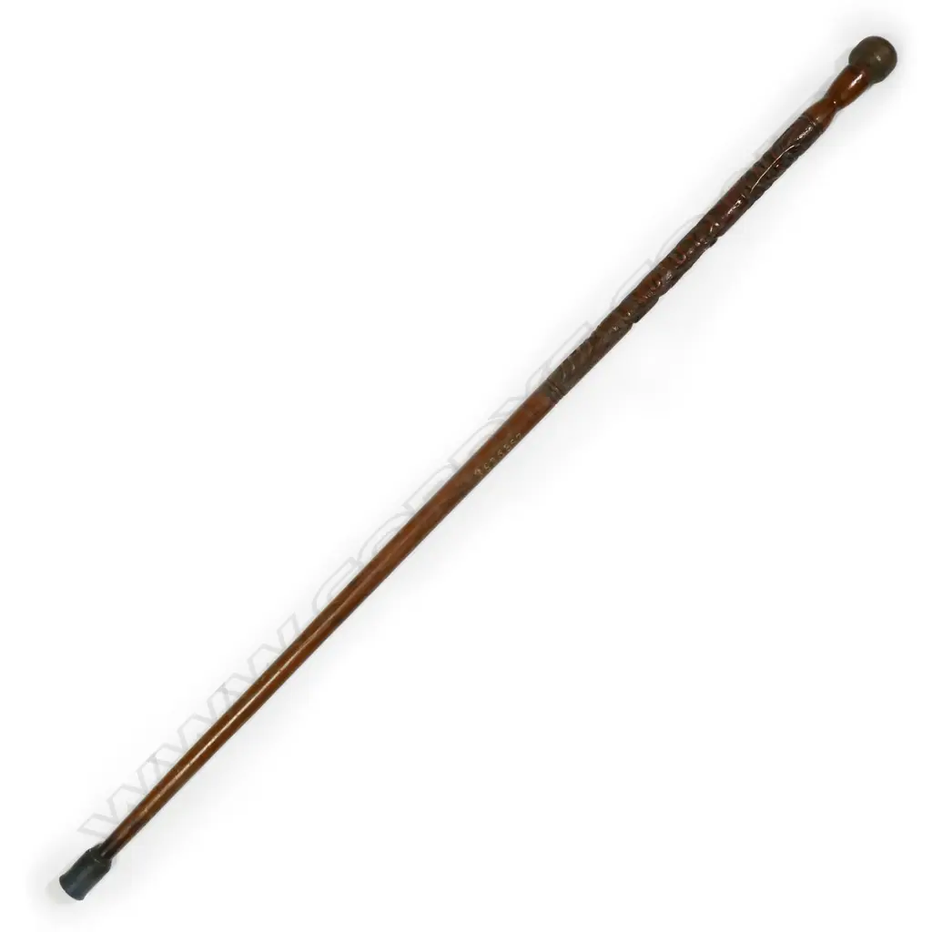 An early 20thC Māori carved walking stick, Image 1++