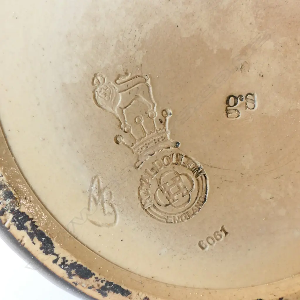 A Royal Doulton Lambeth stoneware Art Nouveau vase, Image 1++