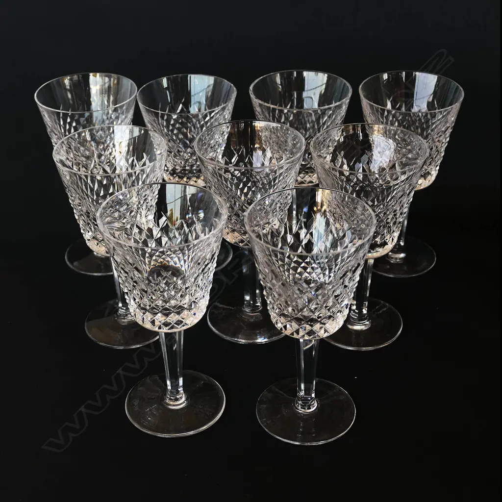A set of nine Waterford crystal Alana diamond cut wine glasses, Image 1++