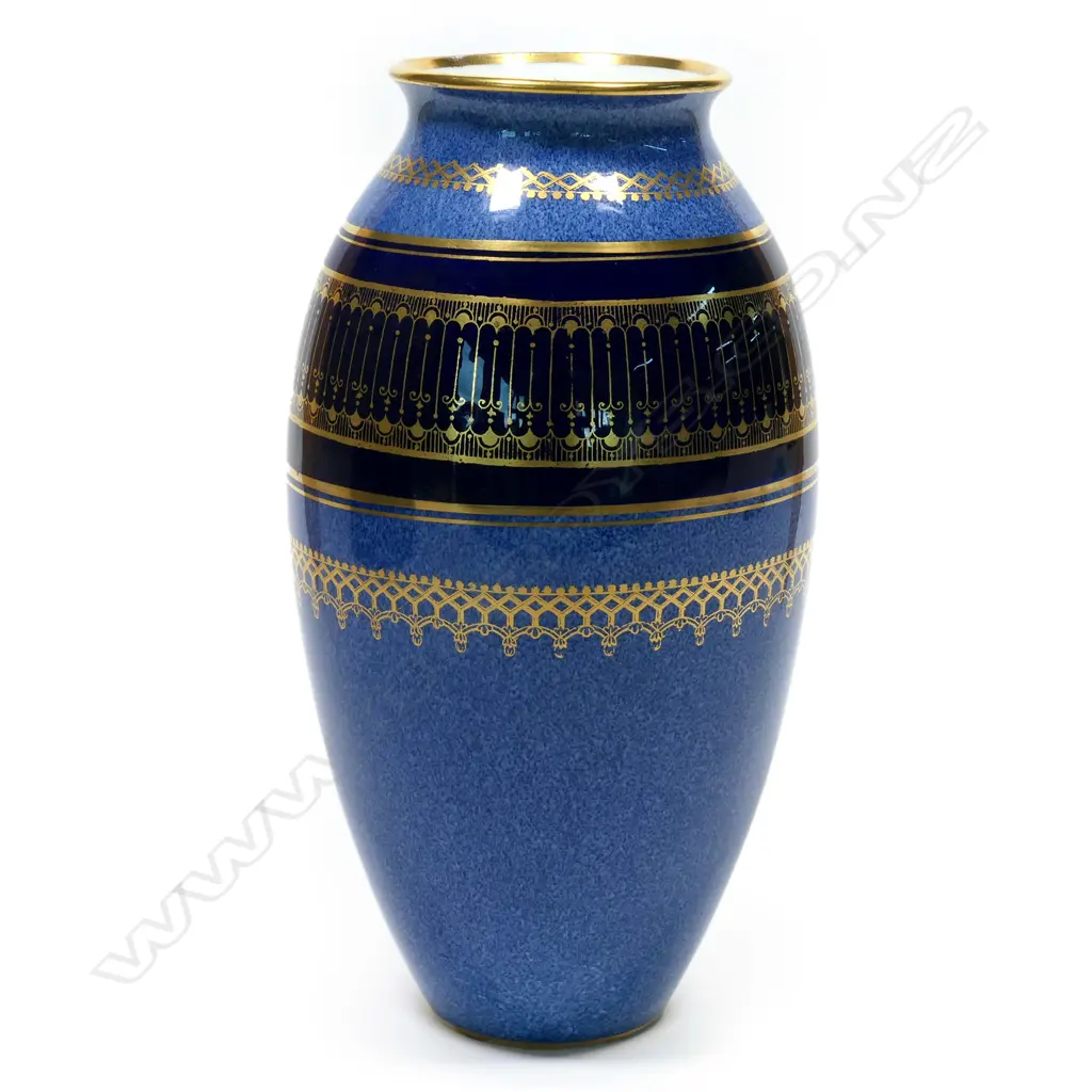 A fine Royal Doulton cabinet vase, Image 1++
