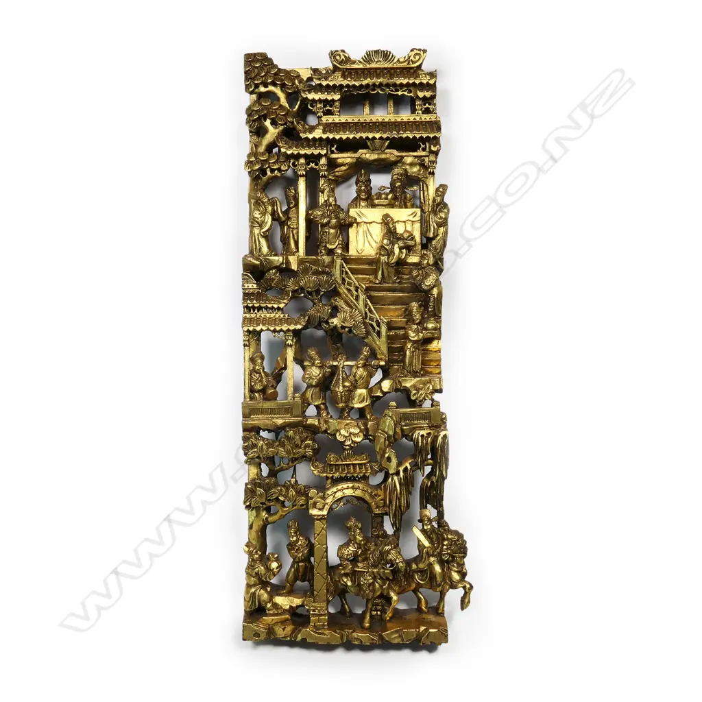 An old carved Chinese giltwood panel, Image 1++