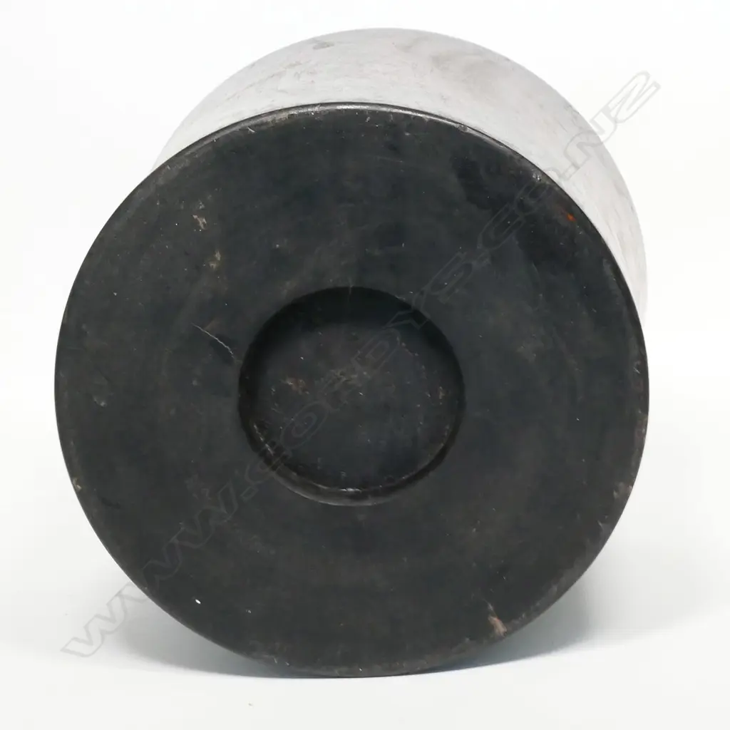 A Chinese very large huanghuali brush holder Image 1++