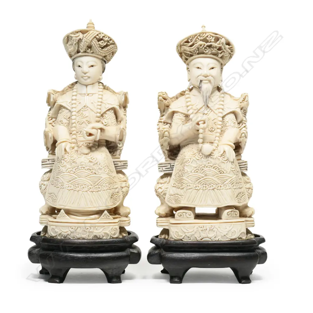A pair of Chinese carved ivory Emperor and Empress figures, Image 1++