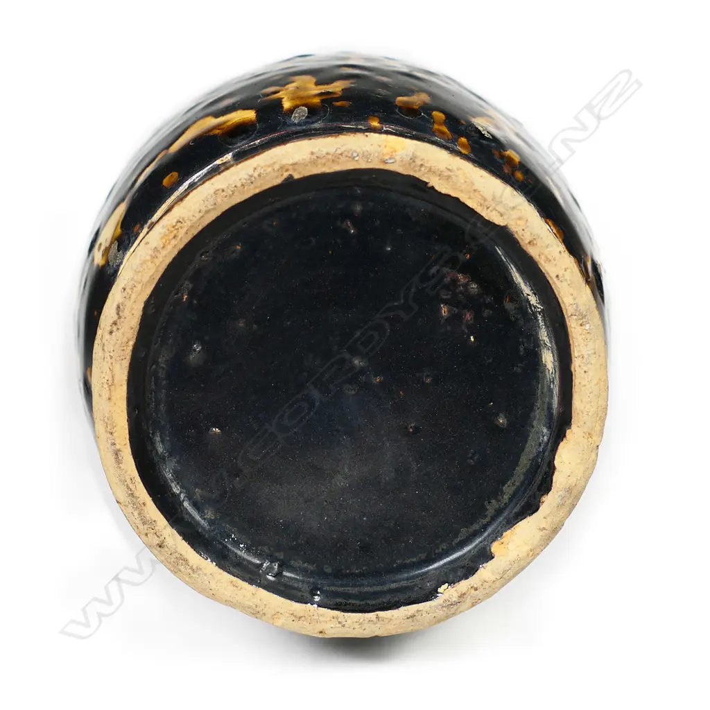 A Jizhou 'tortoiseshell' glazed jar/vase in 13thC Southern Song style, Image 1++